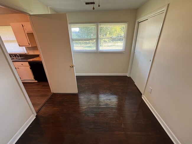 Photo - 1006 Waverly Ave