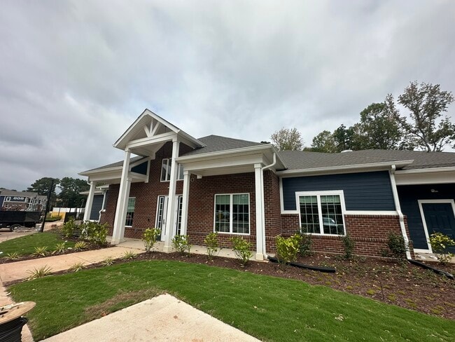 Clubhouse - Trails at Twin Lakes