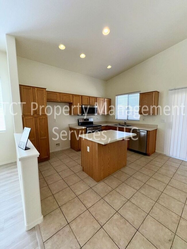 Photo - Cute 3 Bedroom In Power Ranch!