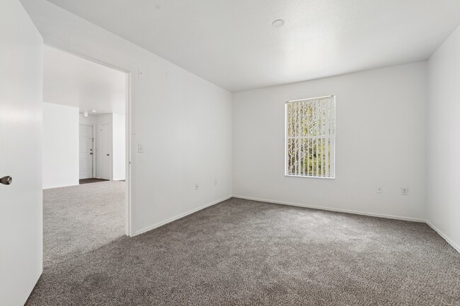 Glen Oaks Apartments