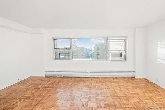 Photo - 6 Fordham Hill Oval Unit 15F
