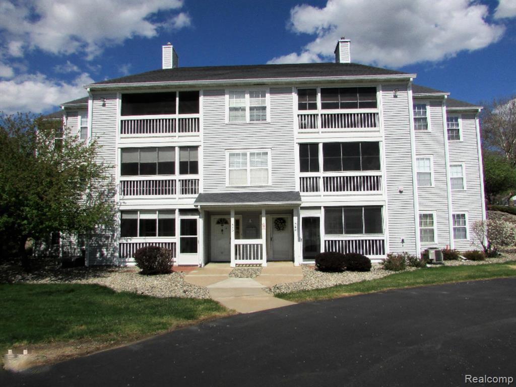 Photo - 350 Butler Ct
