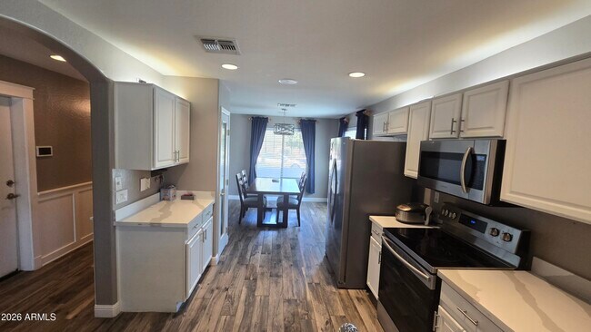 Photo - 3423 E Crescent Way