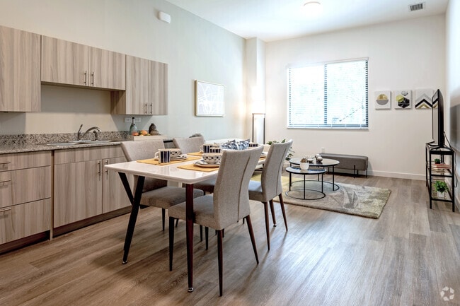 1BR,1BA - 736 SF