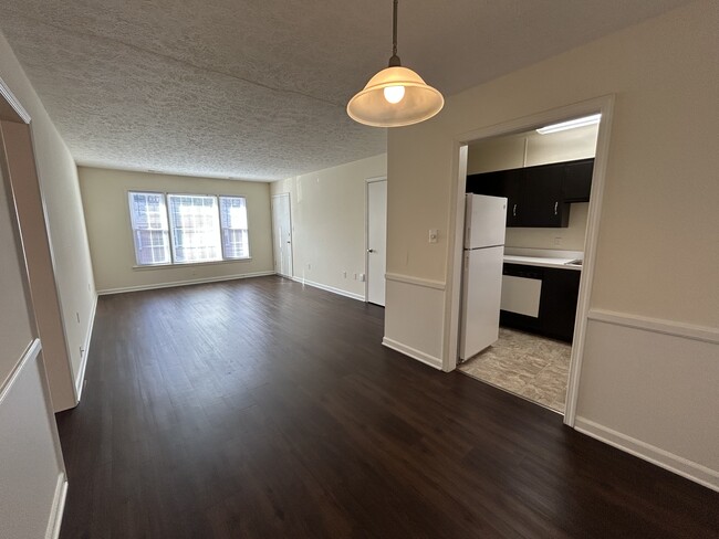 Building Photo - Princeton Circle West Apartments