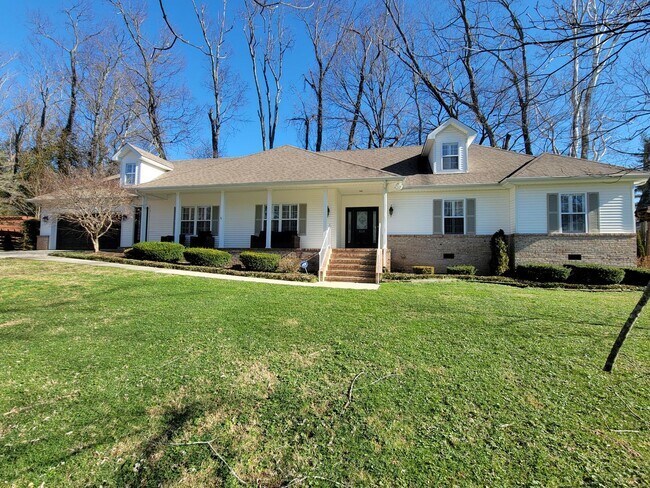4/3 Executive Rental in Downtown Cookeville - 4/3 Executive Rental in Downtown Cookeville