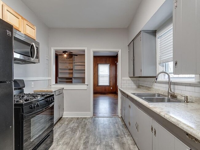 Photo - 1800 Mignon Ave