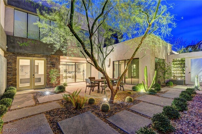 Photo - 861 Vegas View Dr