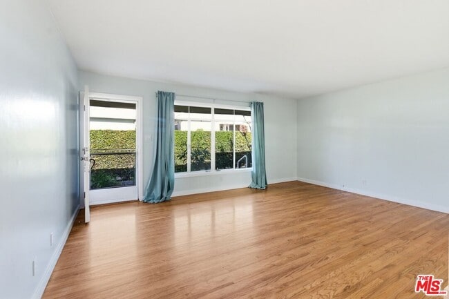 Photo - 853 12th St Unit B