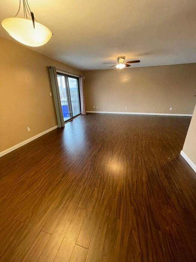 Photo - Awesome 3 or 4 Bedroom Single-Family Home in Troy Hill- 3 Level Deck and Central Air!