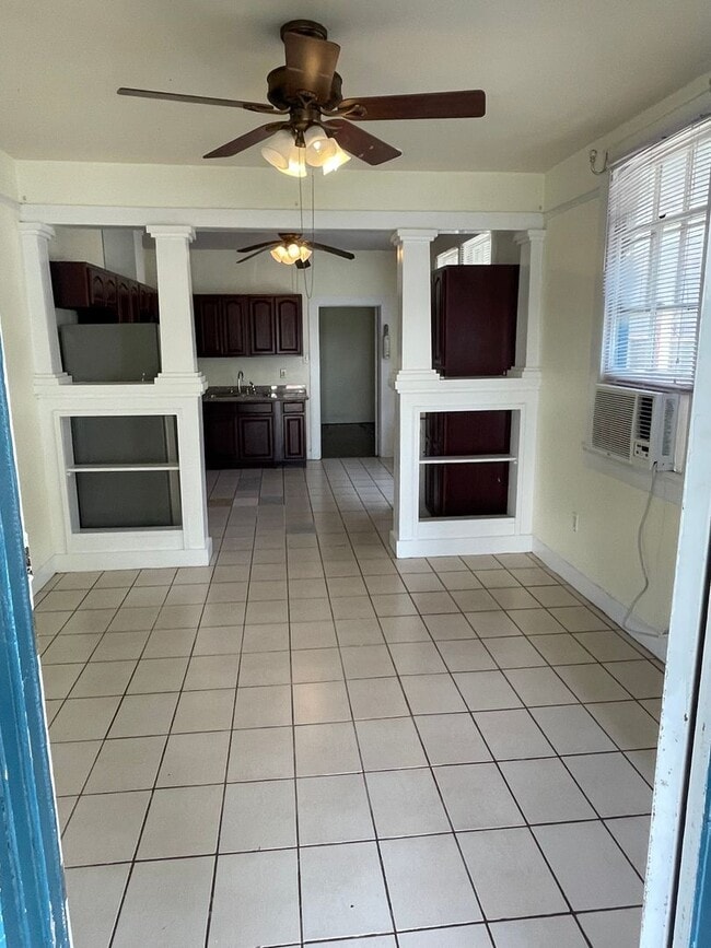 Photo - 2BD/1BA Shotgun in MidCity