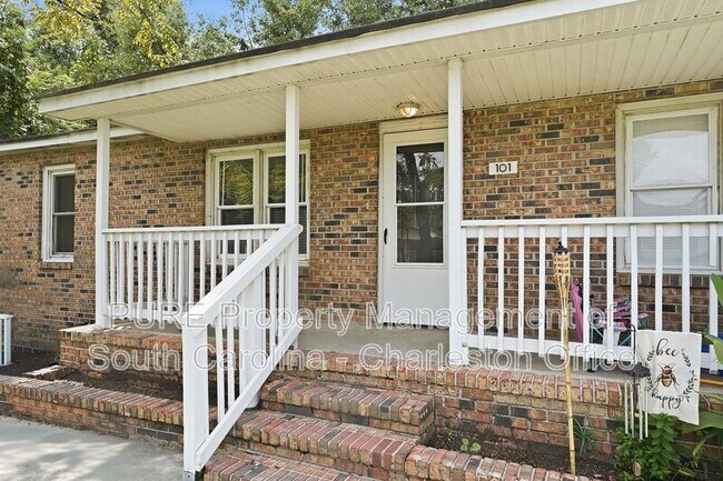 Photo - 1831 Dayton St Unit 101
