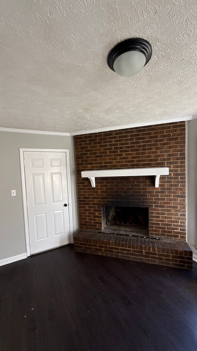 Photo - 3002 Dobbs Cir