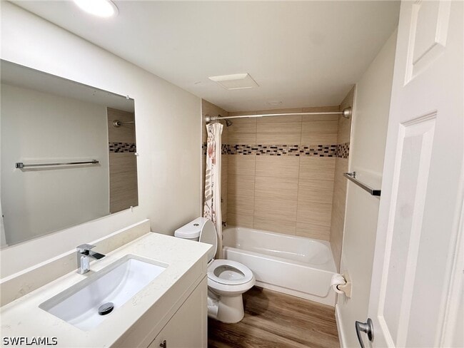 3491 County Barn Rd Unit 103