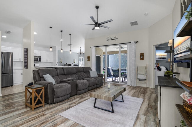 Photo - 21572 Brixham Run Loop