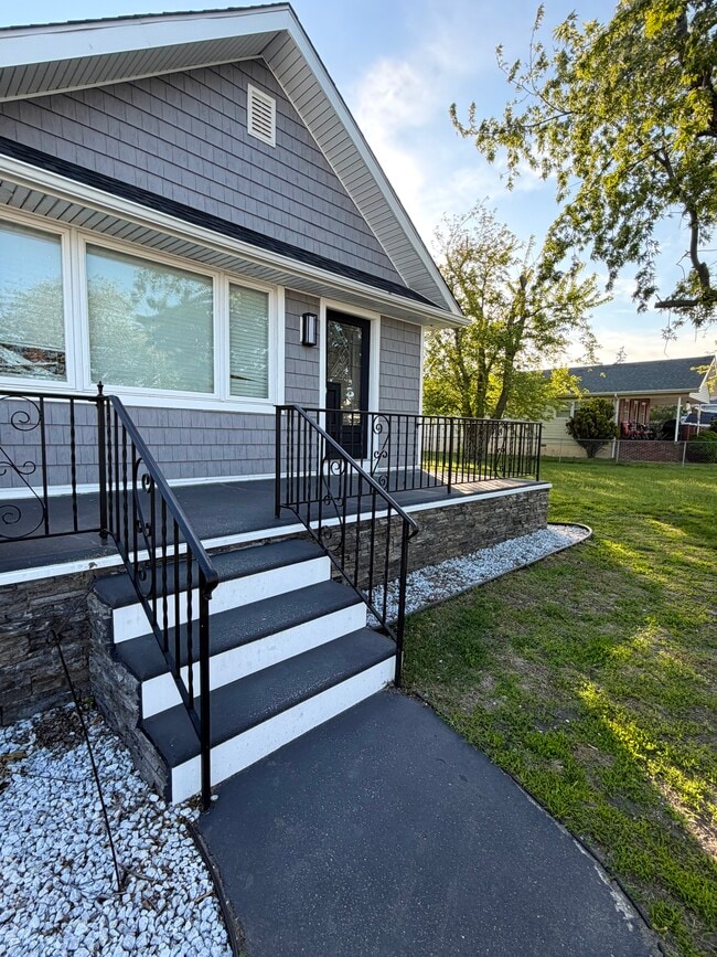 Photo - 512 N Harrisburg Ave