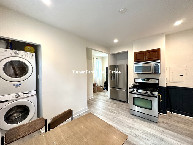 Photo - 72 Roseclair St Apartments Unit 2