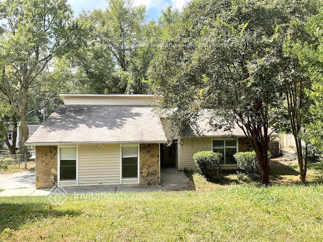 Building Photo - 1532 Kings Ridge Dr NW Rental