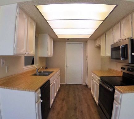 Photo - 4-2 Northwest SA Near UTSA, USAA, Lackland AFB