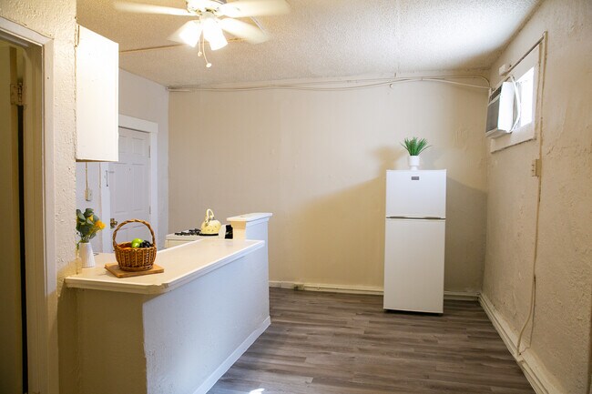 Photo - The Wallace Apartments