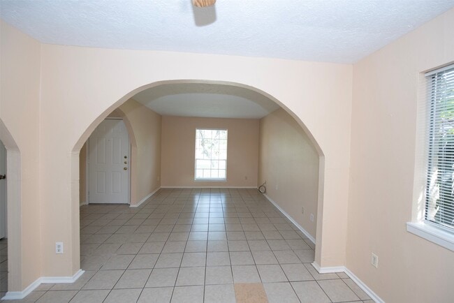 Photo - 4843 Beechaven St