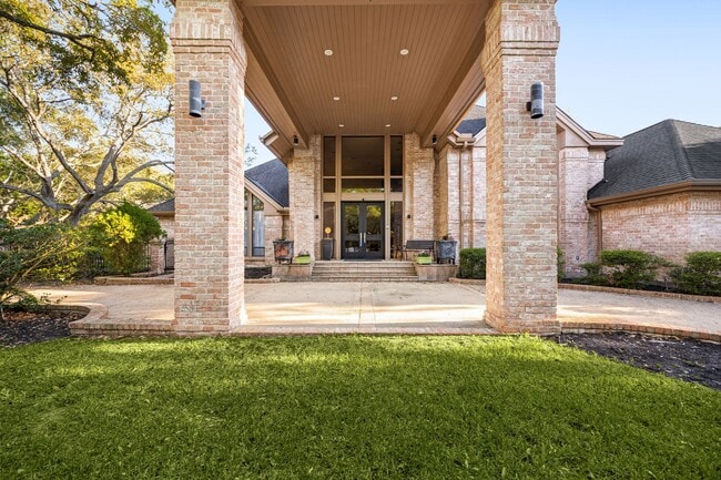 Photo - 19823 Sunbridge Ln