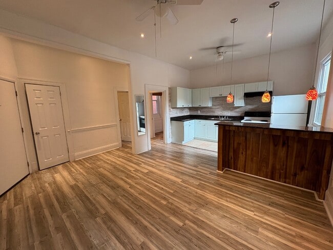 Photo - 5809 Hobart St Unit 5809 Hobart St 1/2