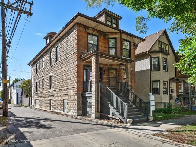 Photo - 2415 W Warner Ave Unit 1