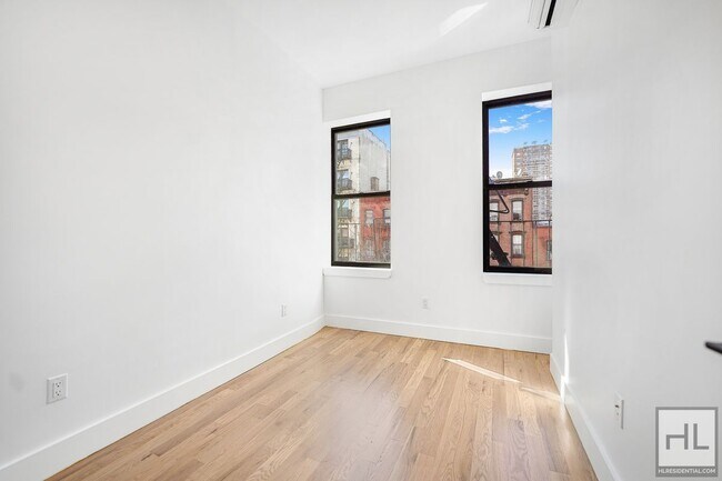 GRAHAM AVENUE - GRAHAM AVENUE Apartment Unit 3L