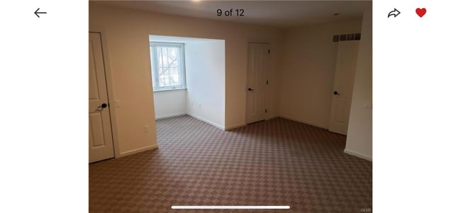 Bedroom#1 with attached full bath - 805 Evans St