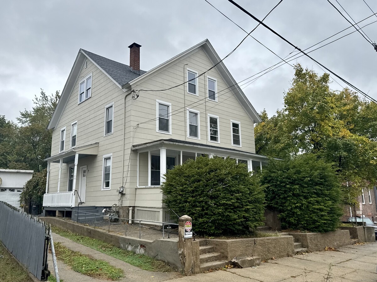 Photo - 22 Hawthorne Ave