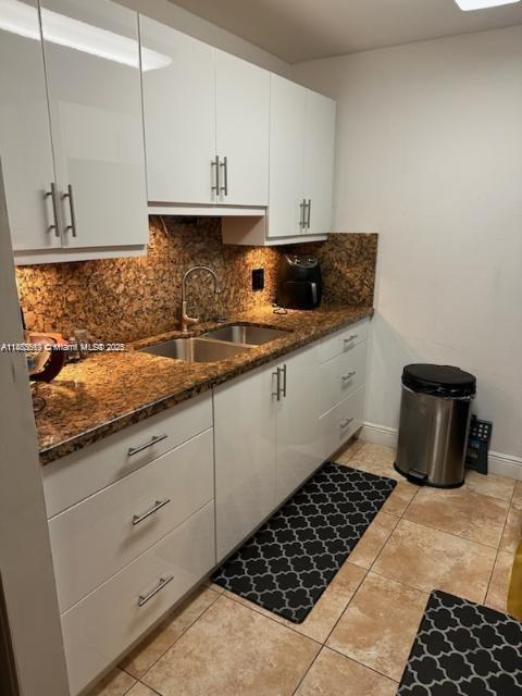 Photo - 101 SW 132nd Way Unidad 308J