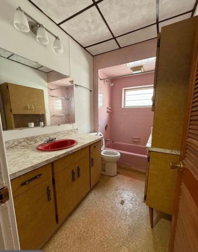 Photo - 405 E Market St Unit #B