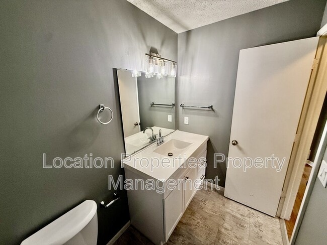 Photo - 1404 E 21st Terrace