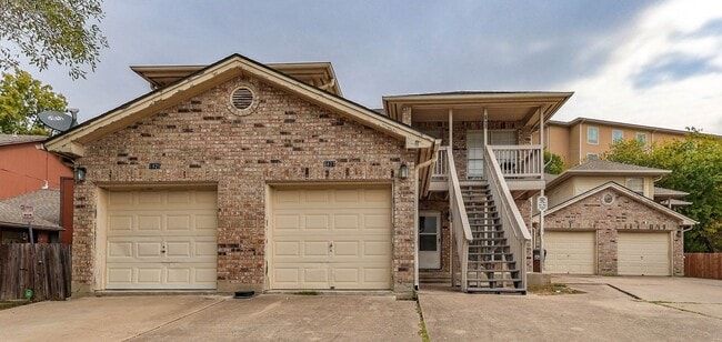 Building Photo - 1827 Rawhide Loop