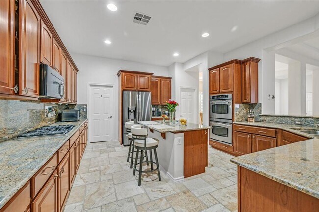 Photo - 2738 Kingclaven Dr