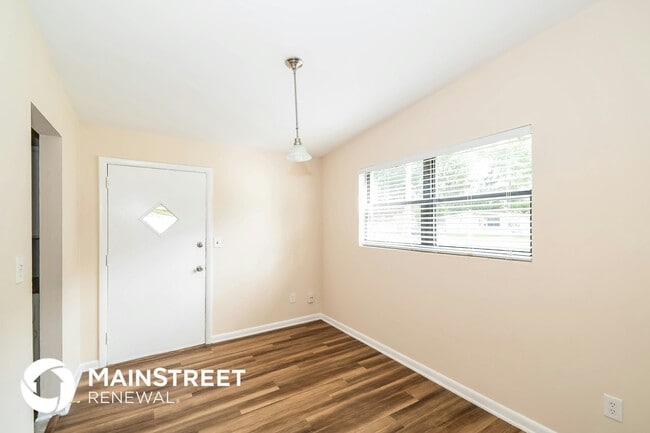 Photo - 1044 Legay Ave