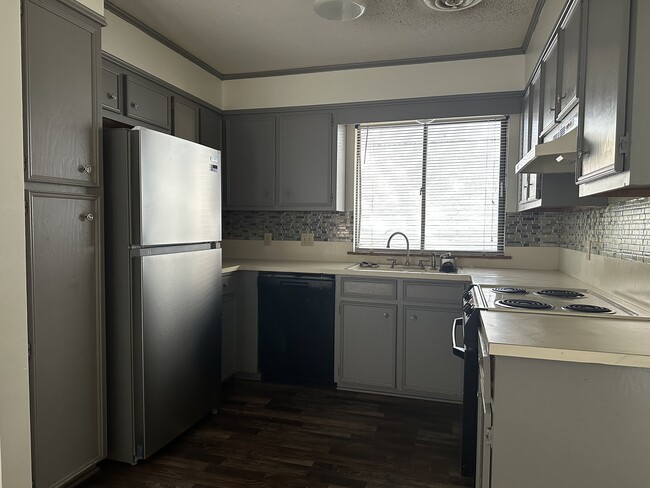 Photo - 103 Montego Ct