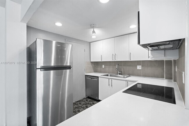 Photo - 1913 S Ocean Dr Unit 208A