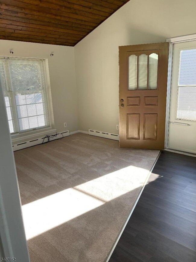 Photo - 820 Rhine Blvd