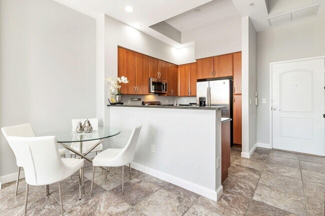 Photo - 801 S Olive Ave Unit 414