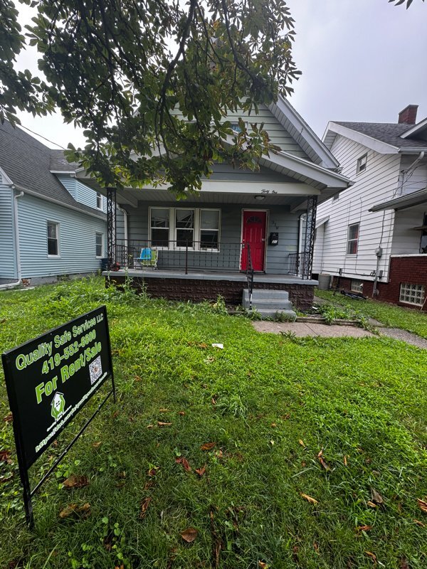 31 W Oakland St