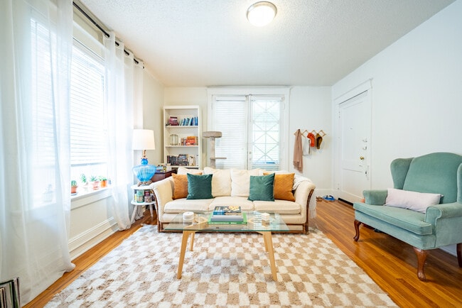 Photo - 3509 Wyandotte St Unidad 1N