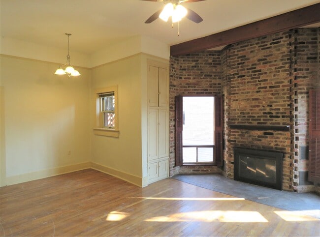 Photo - 511 E 7th St Unidad C