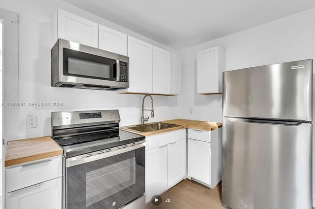 Photo - 709 SW 4th Ct Unit 17