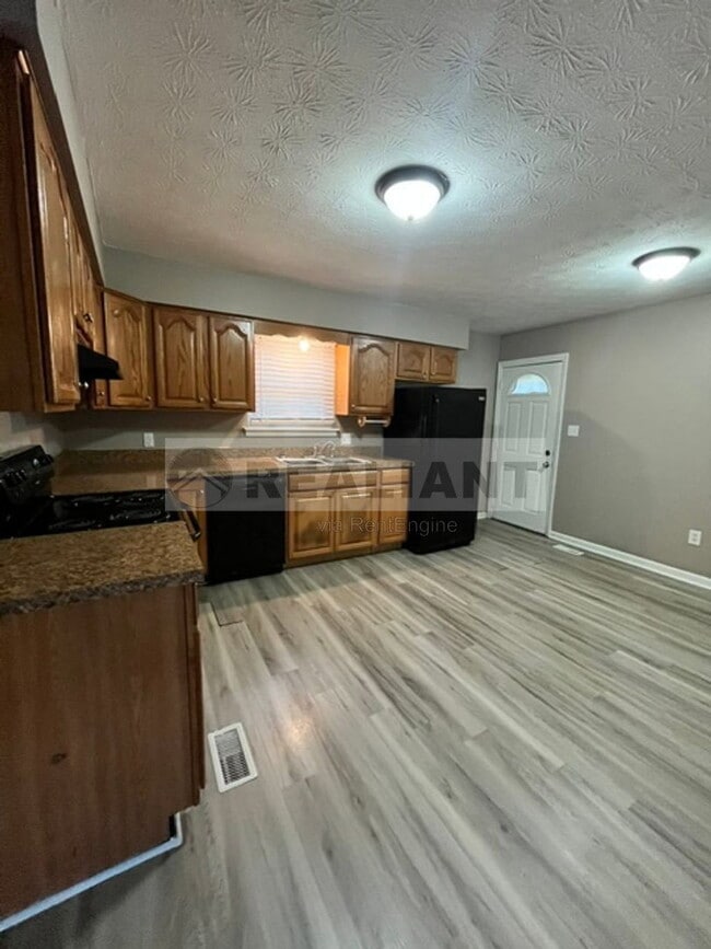 Photo - 108 Birch Dr
