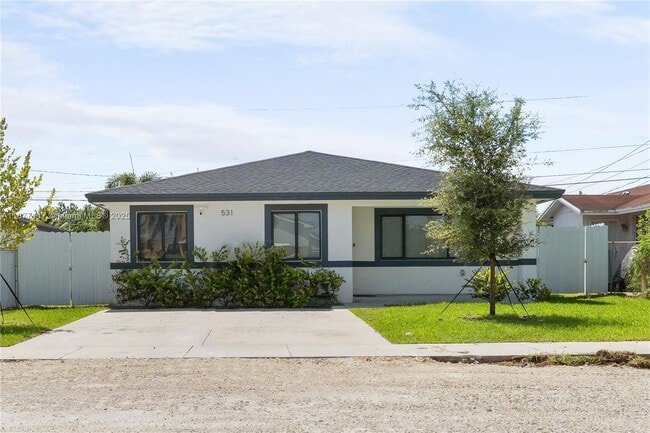 Building Photo - 531 NW 15th St Rental