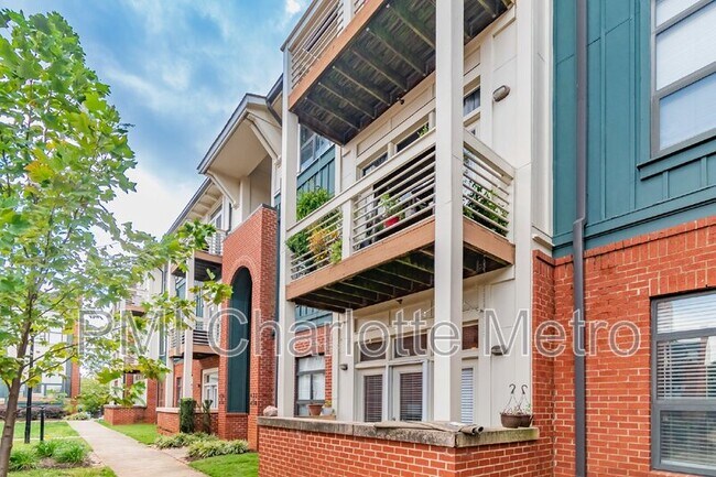 Photo - 448 New Bern Station Ct