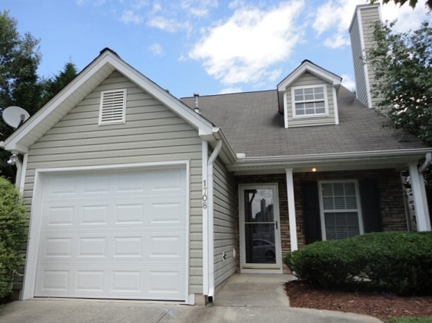 Building Photo - 1708 Beacon Village Dr