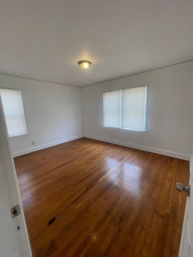 Photo - 3 bedroom willing to work with lower credit